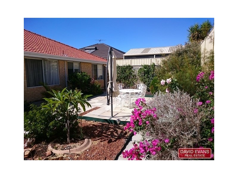 28 Crosthwait Circle, Tapping WA 6065