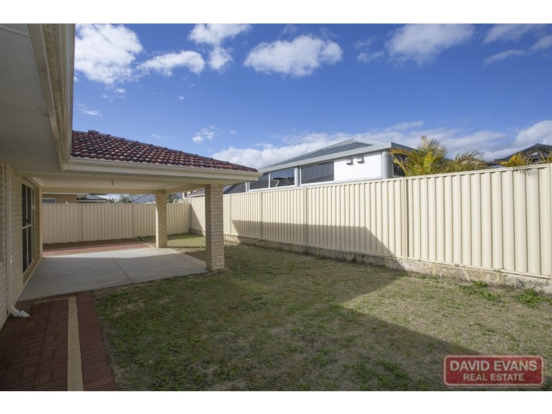 9 Keanefield Drive, Carramar WA 6031