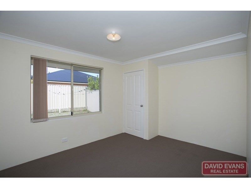 9 Keanefield Drive, Carramar WA 6031