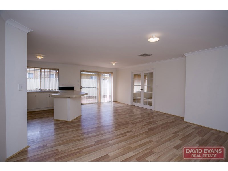 9 Keanefield Drive, Carramar WA 6031