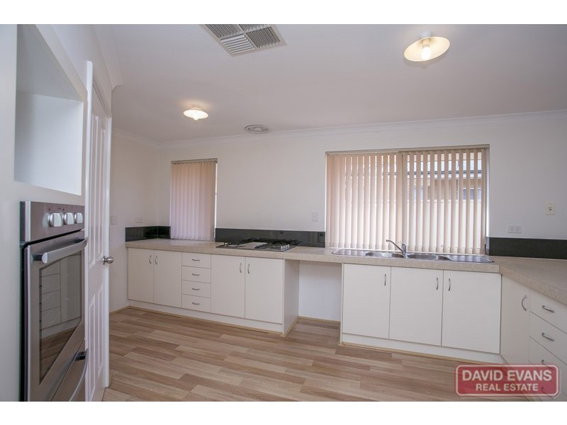 9 Keanefield Drive, Carramar WA 6031