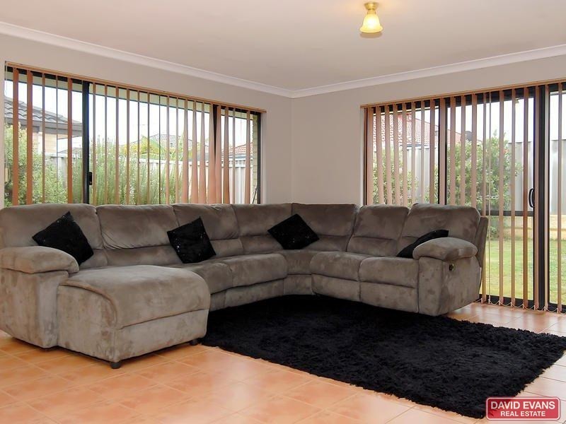17 Bonnievale Terrace, Wanneroo WA 6065