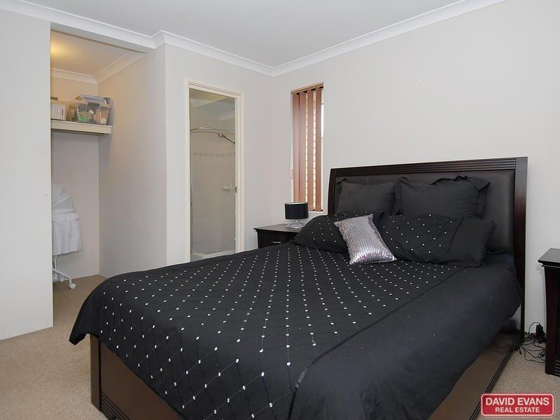 17 Bonnievale Terrace, Wanneroo WA 6065