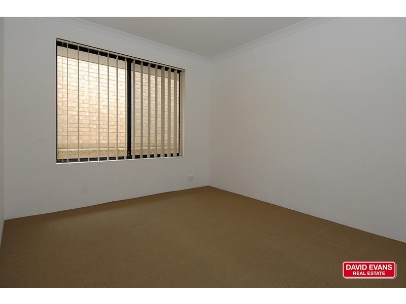 39 Vancouver Parade, Wanneroo WA 6065