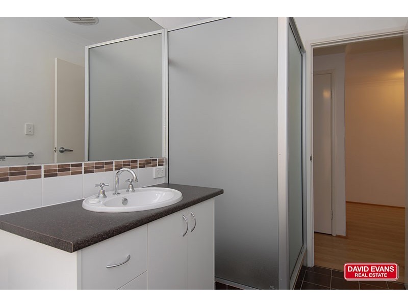 39 Vancouver Parade, Wanneroo WA 6065