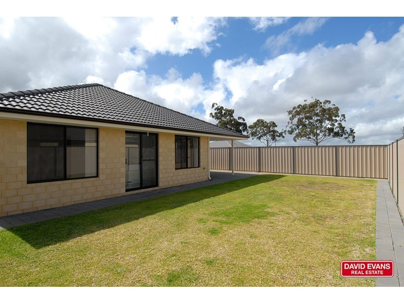 39 Vancouver Parade, Wanneroo WA 6065