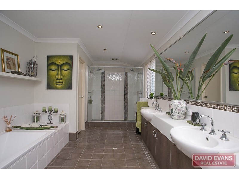 9 Gemini Way, Madeley WA 6065