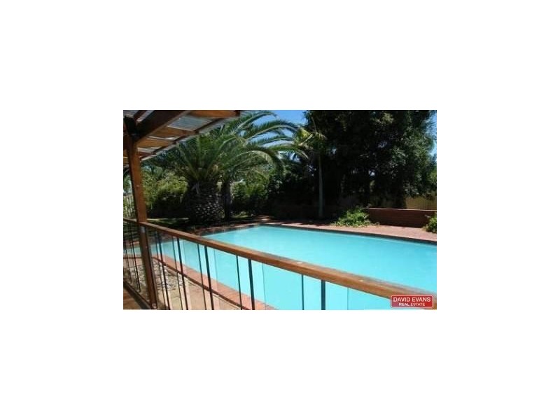 17 Mundi Place, Wanneroo WA 6065