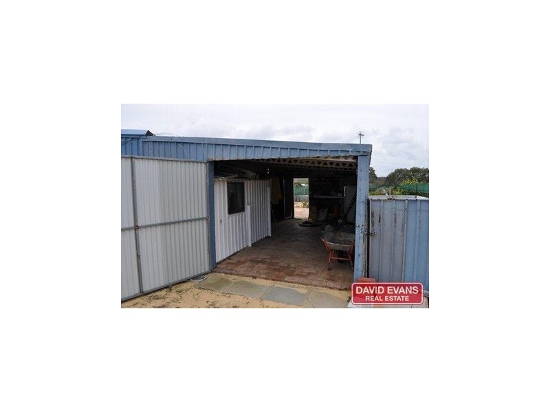 172 Seaview Drive, Karakin WA 6044