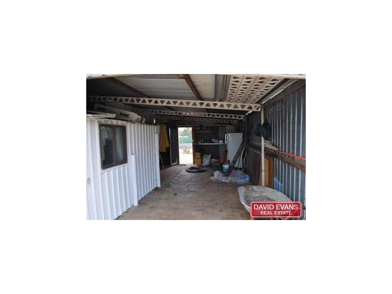 172 Seaview Drive, Karakin WA 6044