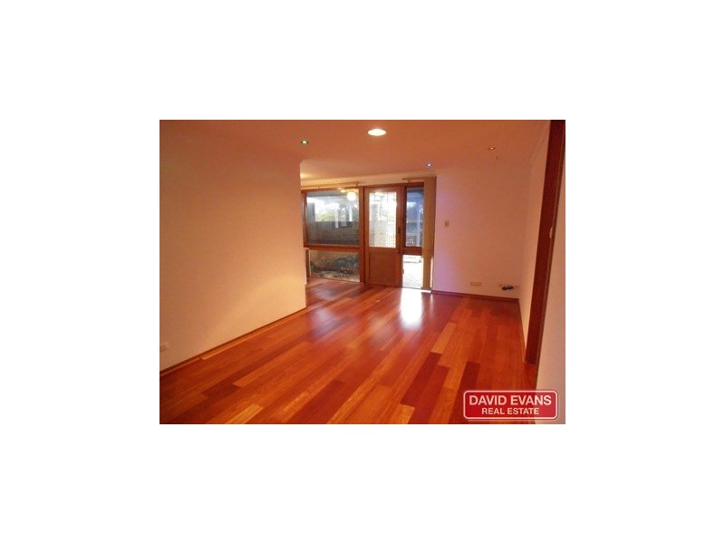 42 Thompson Drive, Wanneroo WA 6065