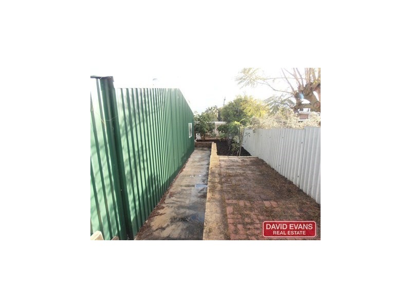 42 Thompson Drive, Wanneroo WA 6065