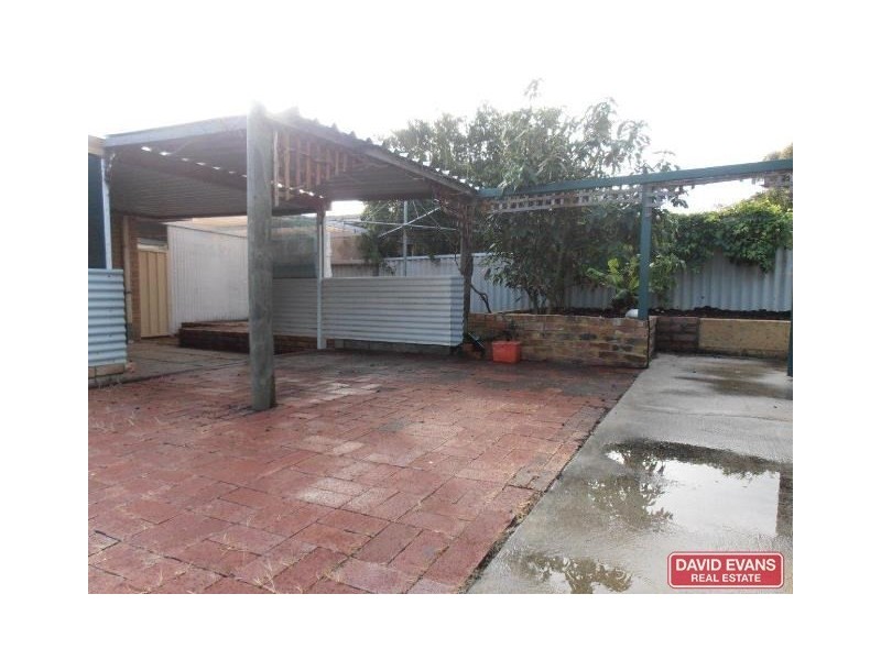 42 Thompson Drive, Wanneroo WA 6065