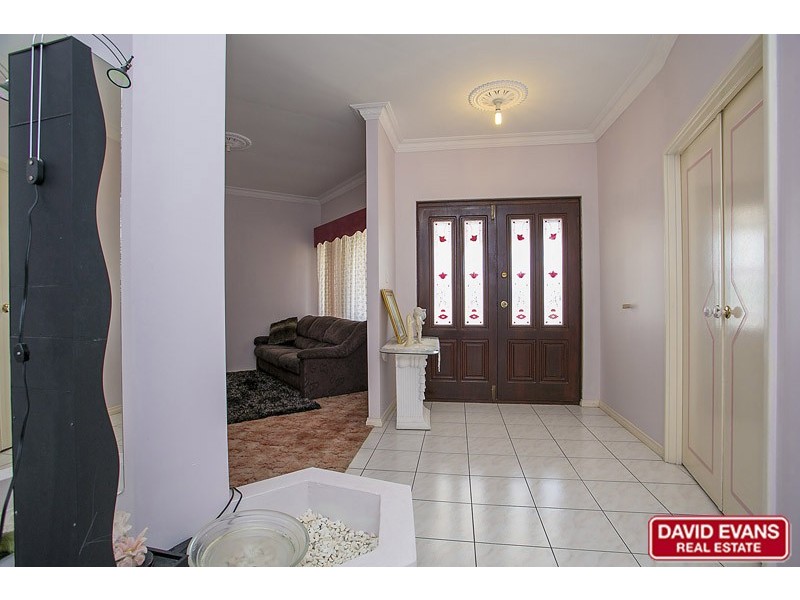 107 Highclere Blvd, Marangaroo WA 6064