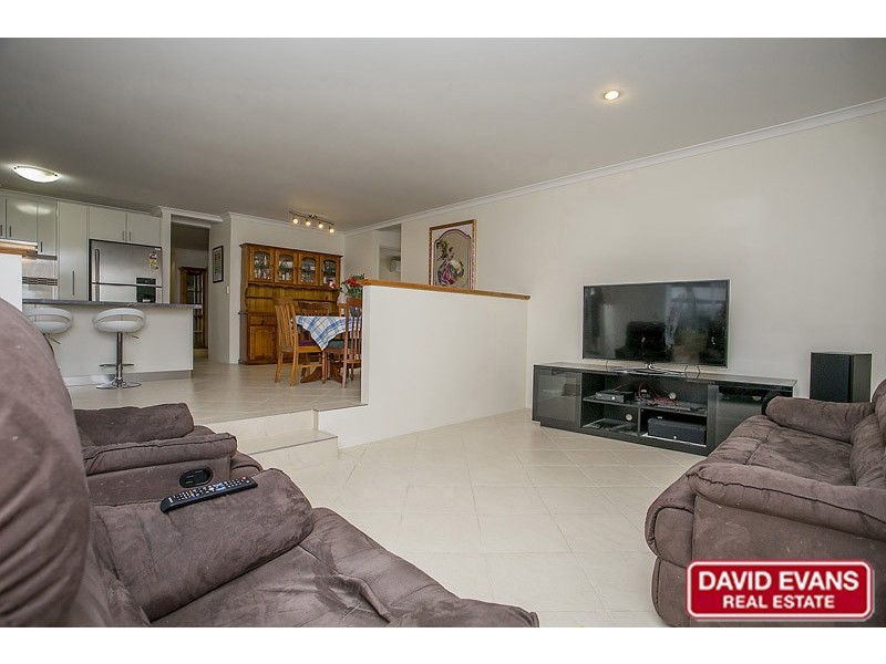 16 Joel Way, Wanneroo WA 6065