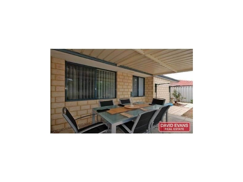 35 Frond Circuit, Banksia Grove WA 6031