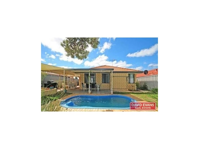 35 Frond Circuit, Banksia Grove WA 6031