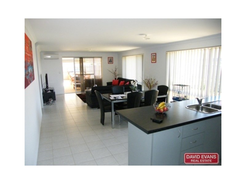 24 Tinsel Street, Yanchep WA 6035