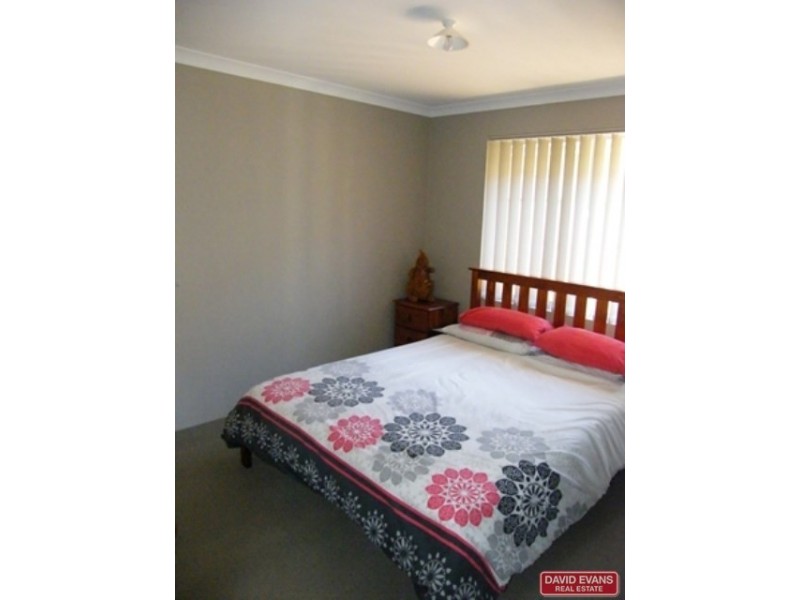 24 Tinsel Street, Yanchep WA 6035