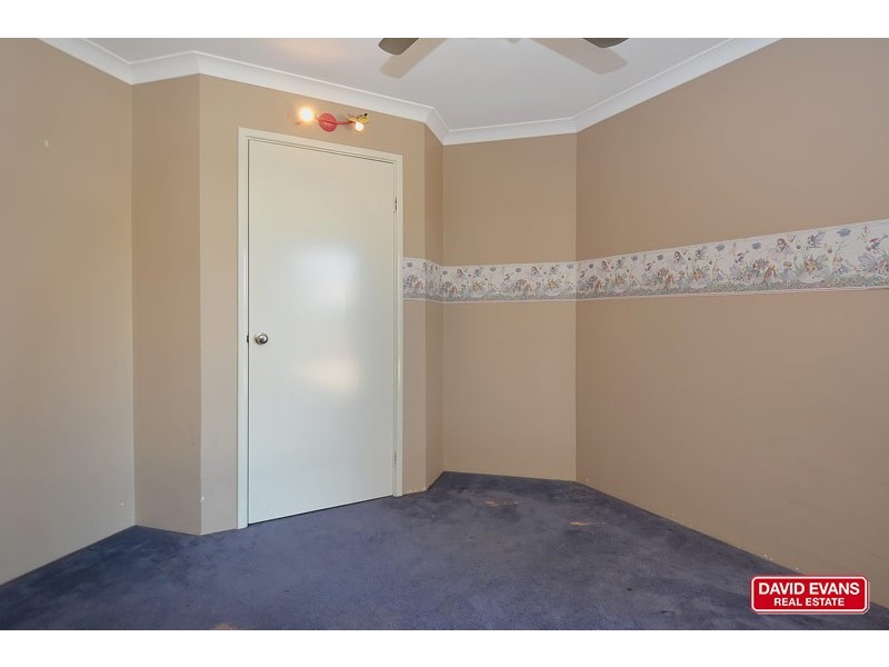 10 Capri Leone Way, Sinagra WA 6065