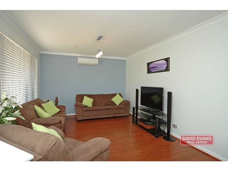 33 Namoi Turn, Merriwa WA 6030