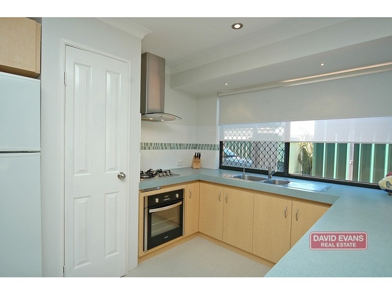 33 Namoi Turn, Merriwa WA 6030