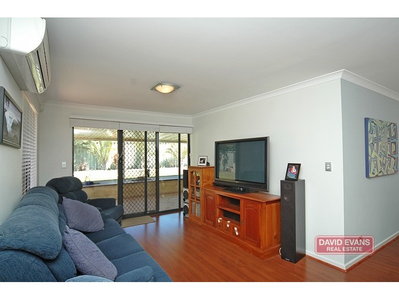 33 Namoi Turn, Merriwa WA 6030