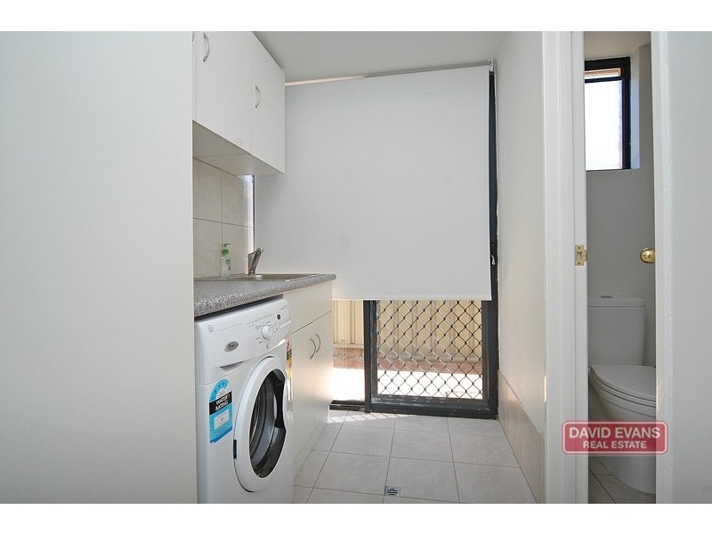 33 Namoi Turn, Merriwa WA 6030