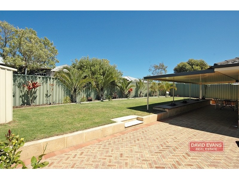 33 Namoi Turn, Merriwa WA 6030