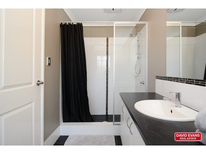 109 Vincent Road, Sinagra WA 6065