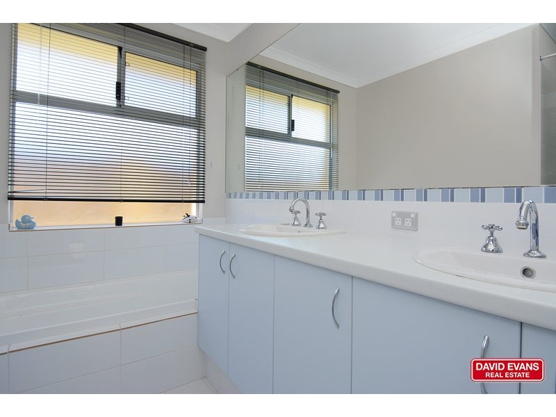 109 Vincent Road, Sinagra WA 6065