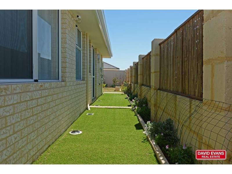 109 Vincent Road, Sinagra WA 6065