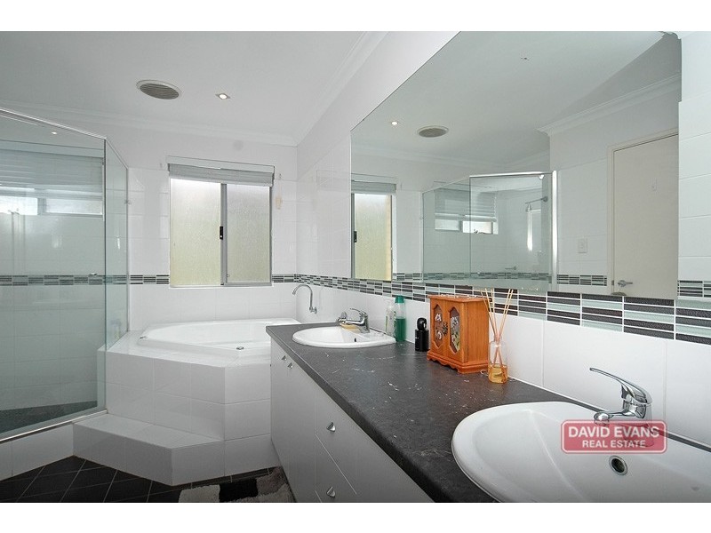 28 San Jose Turn, Merriwa WA 6030