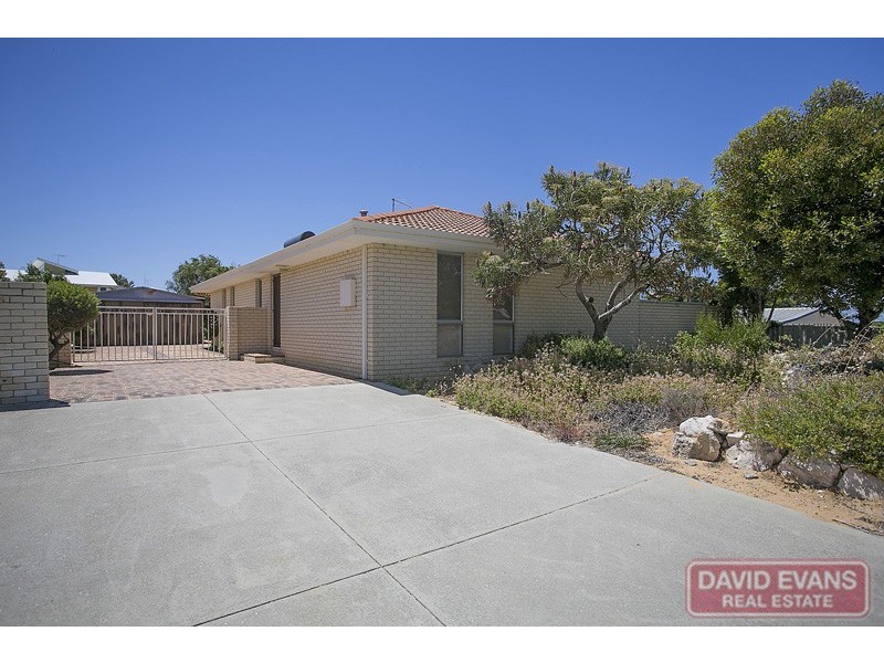 5 Douglas Street, Seabird WA 6042