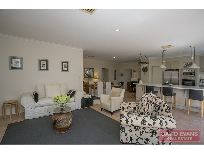 3 Renner Circle, Wanneroo WA 6065