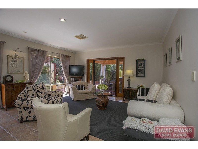 3 Renner Circle, Wanneroo WA 6065