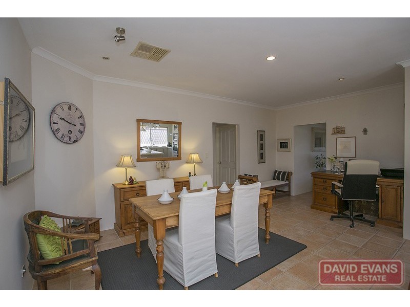 3 Renner Circle, Wanneroo WA 6065