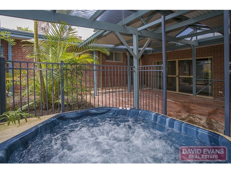 50 Dallas Cresent, Wanneroo WA 6065