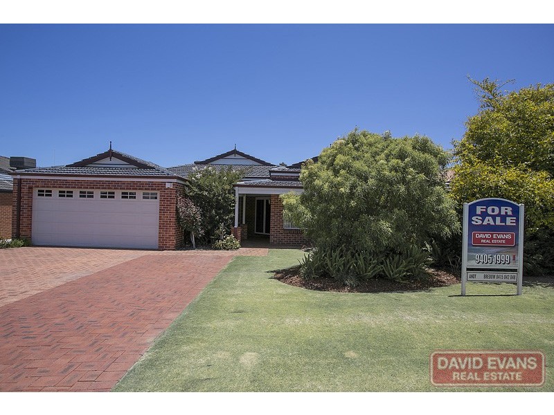 12 Holroyd Link, Wanneroo WA 6065