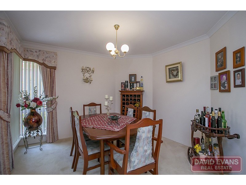 12 Holroyd Link, Wanneroo WA 6065