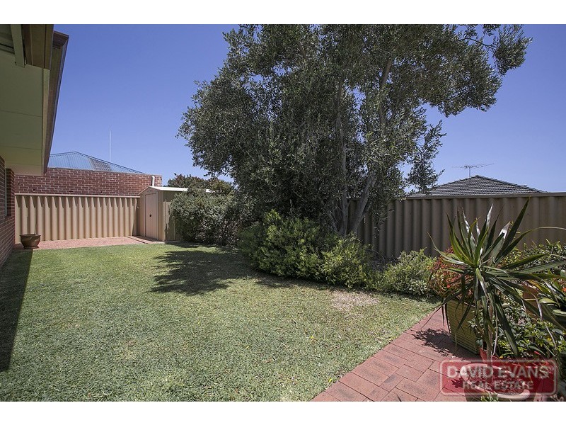 12 Holroyd Link, Wanneroo WA 6065