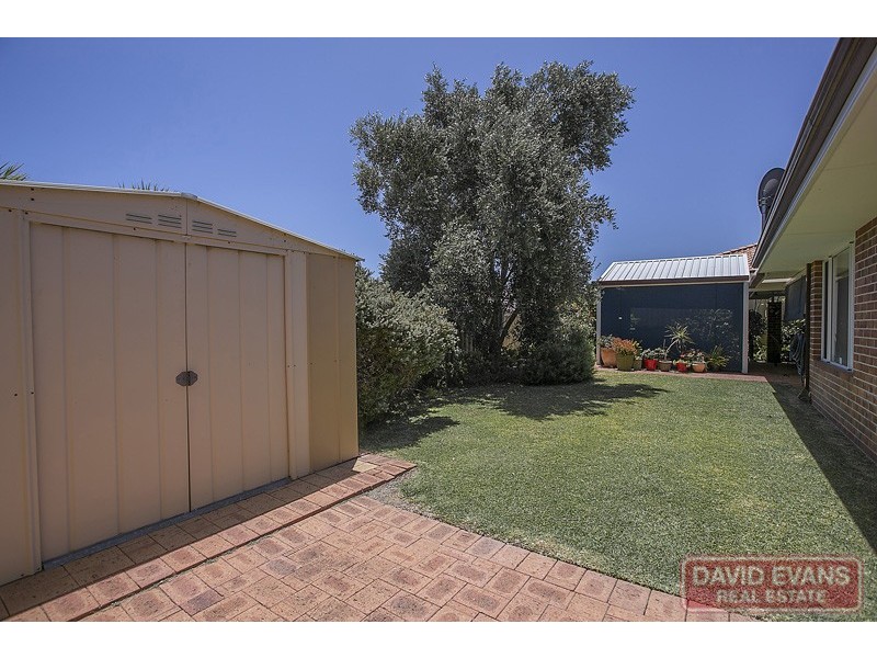 12 Holroyd Link, Wanneroo WA 6065