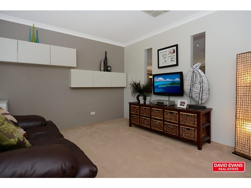 2 Amos Road, Wanneroo WA 6065