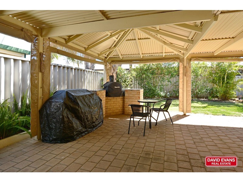 2 Amos Road, Wanneroo WA 6065