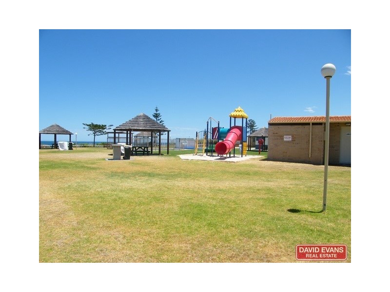 105/1 Williams Way, Seabird WA 6042