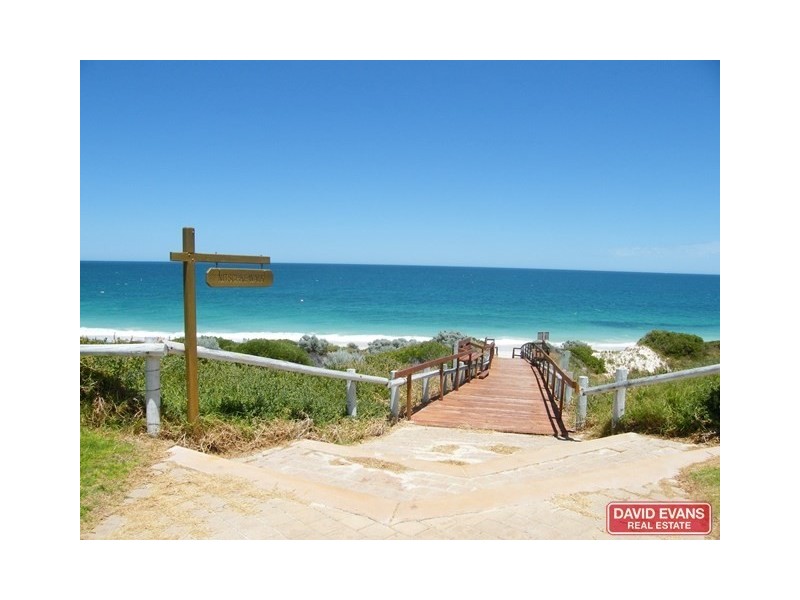 105/1 Williams Way, Seabird WA 6042