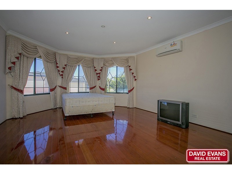 17 Narranbee Ridge, Tapping WA 6065