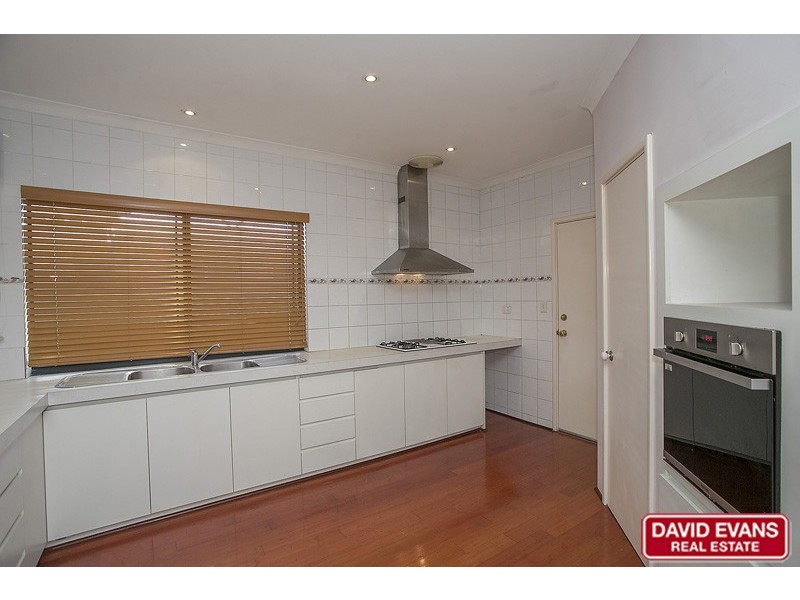 17 Narranbee Ridge, Tapping WA 6065