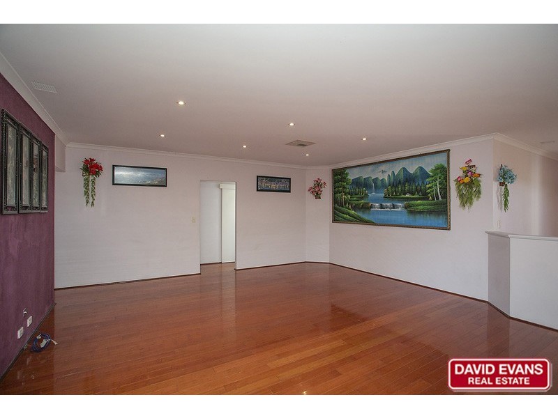 17 Narranbee Ridge, Tapping WA 6065