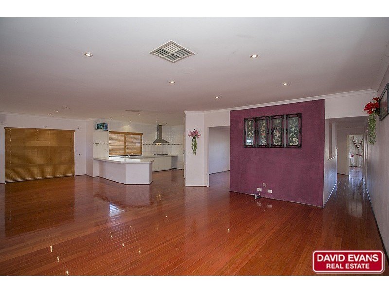 17 Narranbee Ridge, Tapping WA 6065